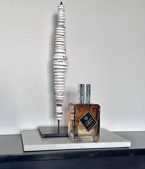 Ashleigh & Burwood, Obsidian, Fragrance lamp, amber and clear 1