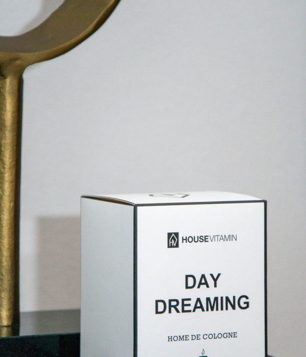 Housevitamin geurkaars Day Dreaming – geur verse bloemen 250 g, brandtijd 4 uur
