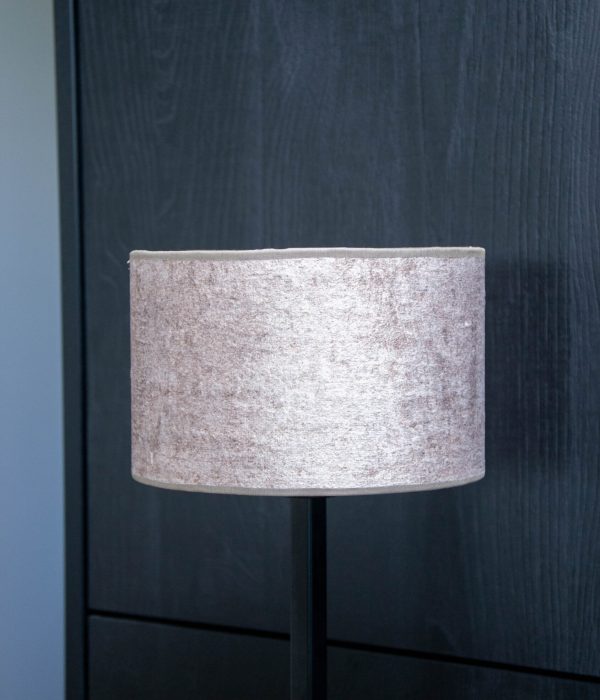 Lampenkap-Beige-cilinder-velvet-velours-20-cm.-1-scaled-1.jpg