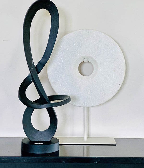 Bob Ornament wit – styling op schouw