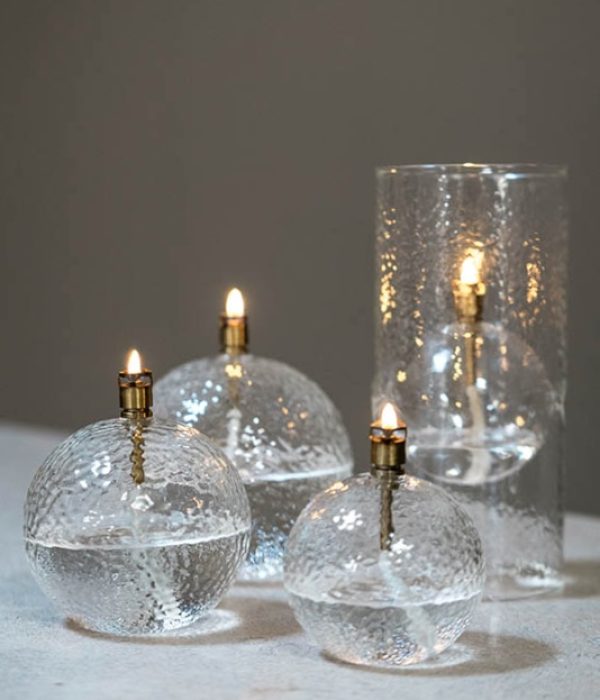 Set van Peri Living glazen olielampen in diverse maten – helder glas met messing fitting en warme vlam