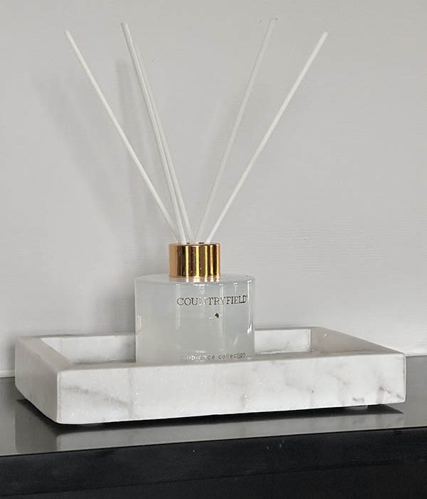 Countryfield Spa geurstokjes in witte flacon – 120 of 200 ml kalmerende geurverspreider