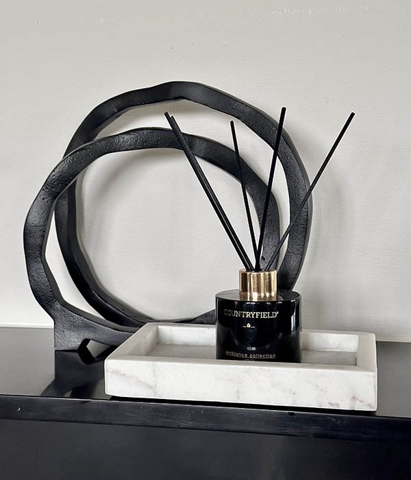 Countryfield Urban geurstokjes in zwarte flacon – 120 of 200 ml stoere en moderne huisgeur