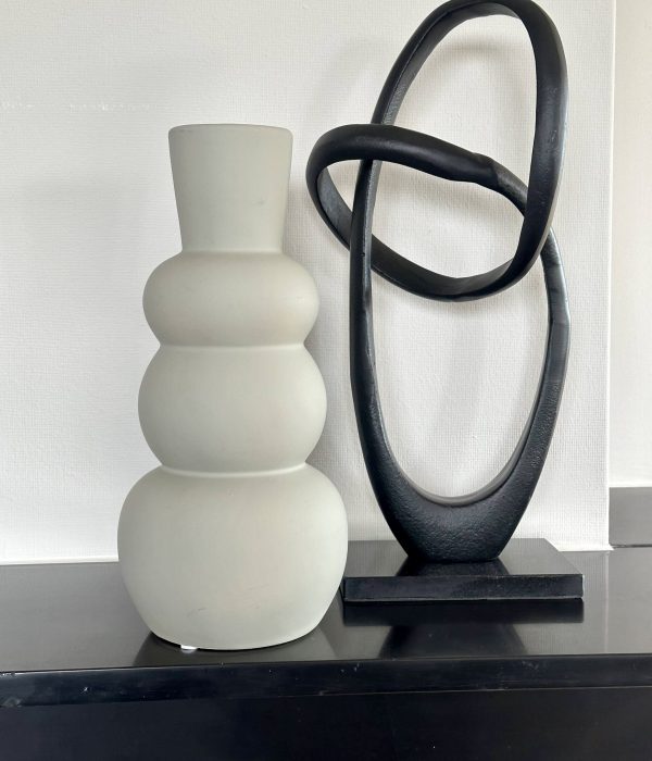 Kersten vaas M van mat keramiek in ivoorkleur, hoogte 21 cm