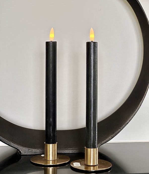 Close-up Countryfield LED dinerkaarsen Zwart 24 cm, set van 2 in kandelaar met realistische vlam