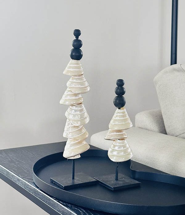 Pole to Pole schelpentoren Pearl set van 2 in woonkamer