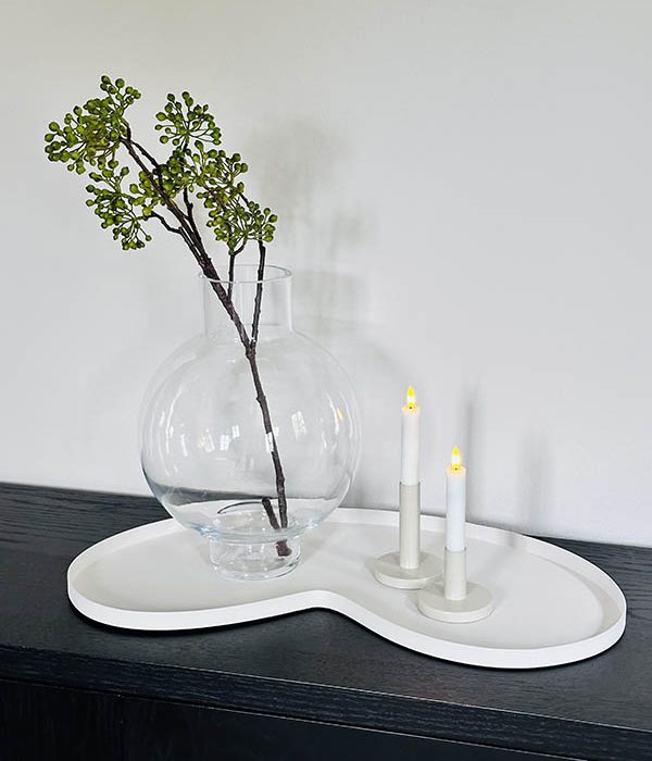 Vase The World dienblad Villeta M – groot beige/ivory plateau 67,5 × 36 cm met decoratie